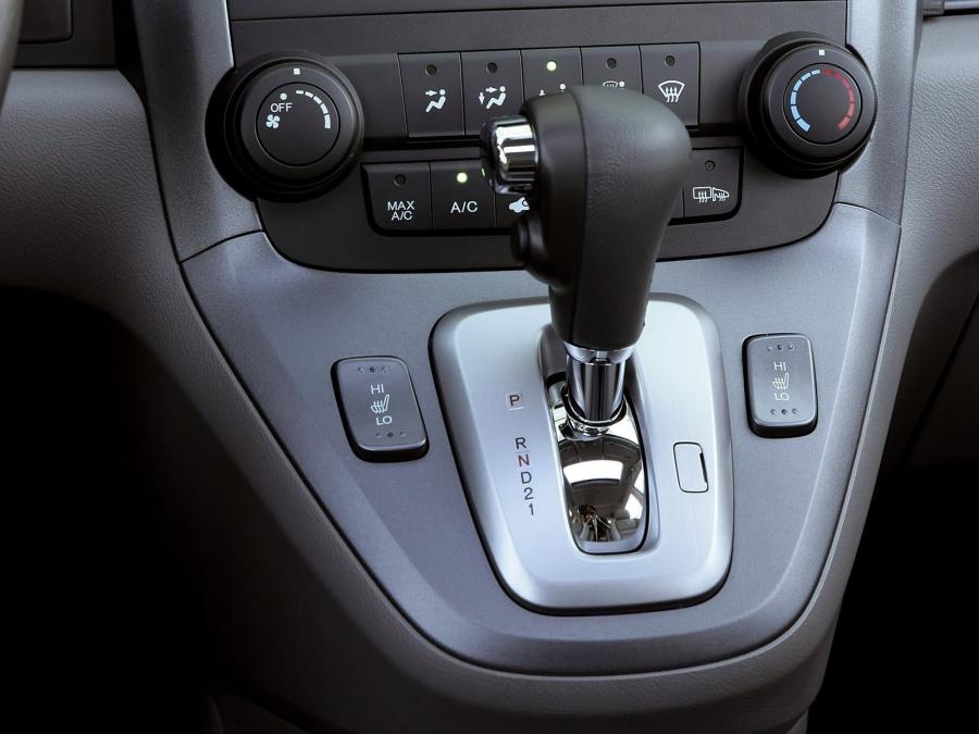  Honda CR-V RE 2006 года  (US) (фото 52 из 112)
